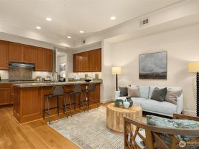 111 W Comstock Street 111, Seattle WA 98119