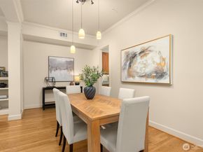 111 W Comstock Street 111, Seattle WA 98119
