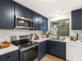 16501 30th Drive SE, Bothell WA 98012
