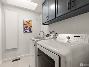 15795 Northup Way 7, Bellevue WA 98008