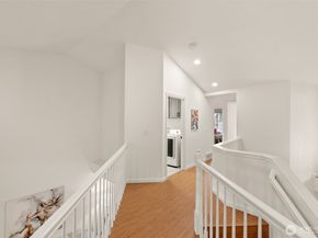 15795 Northup Way 7, Bellevue WA 98008
