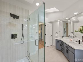 15795 Northup Way 7, Bellevue WA 98008