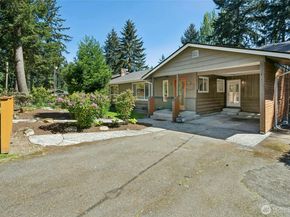 19016 Firlands Way N, Shoreline WA 98133