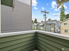 121 21st Avenue E C, Seattle WA 98112