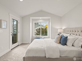 121 21st Avenue E C, Seattle WA 98112