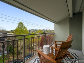 2419 E Madison Street 2461, Seattle WA 98112