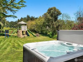 12504 SW 232nd St, Vashon WA 98070