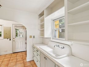 3513 SW 97th Street, Seattle WA 98126