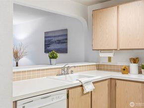 12720 NE 10th Place D105, Bellevue WA 98005