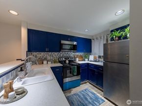 15917 Waynita Way NE E206, Bothell WA 98011