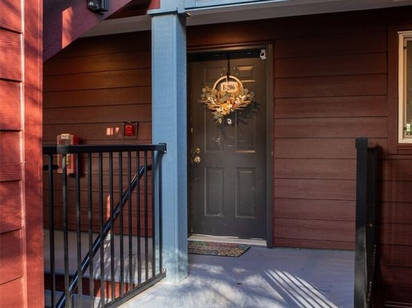 15917 Waynita Way NE E206, Bothell WA 98011