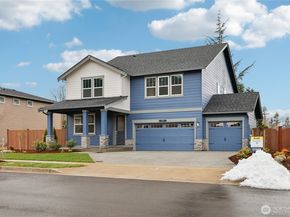 1138 Clearwater Way SE 52, North Bend WA 98045