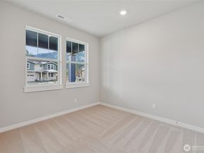 1138 Clearwater Way SE 52, North Bend WA 98045