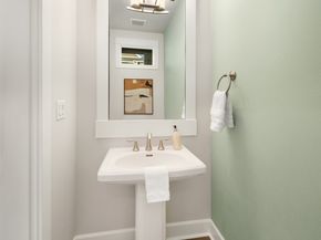 1335 Westridge Way NE, Issaquah WA 98029