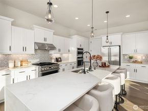 1335 Westridge Way NE, Issaquah WA 98029