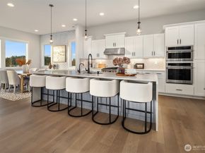 1335 Westridge Way NE, Issaquah WA 98029