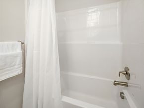 1335 Westridge Way NE, Issaquah WA 98029