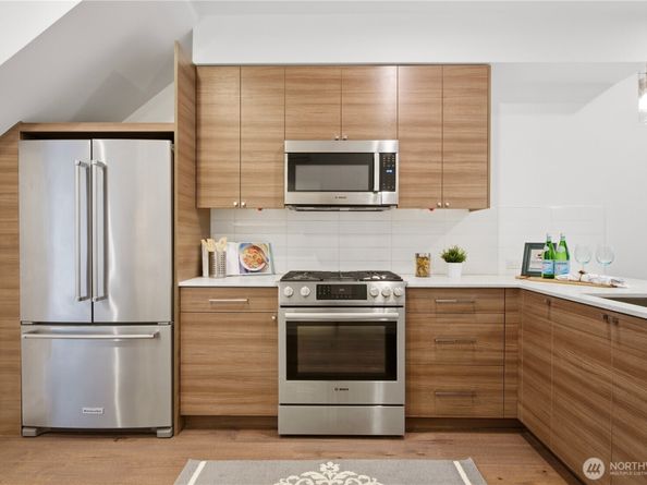 7433 A 4th Avenue NE, Seattle WA 98115