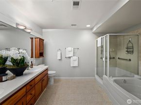 225 4th Avenue A304, Kirkland WA 98033