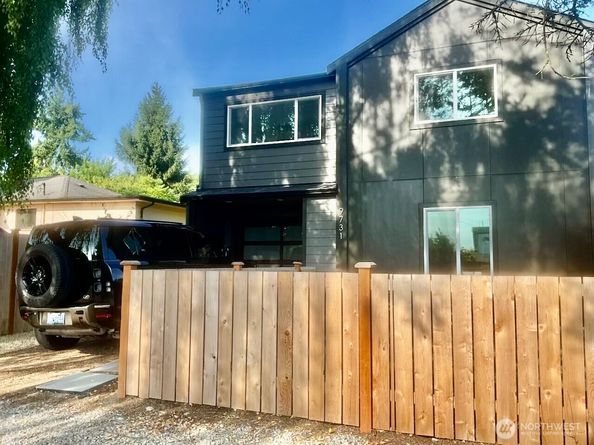 9731 13th Avenue NW, Seattle WA 98117