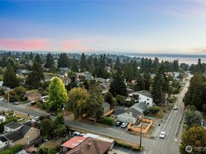 9731 13th Avenue NW, Seattle WA 98117