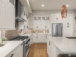 214 4th Court S 6, Kirkland WA 98033