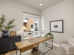 214 4th Court S 6, Kirkland WA 98033