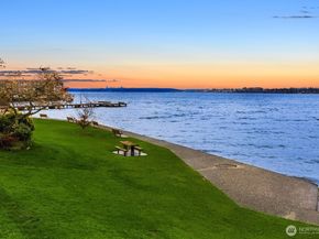 214 4th Court S 6, Kirkland WA 98033
