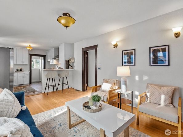 4219 S Mead Street, Seattle WA 98118