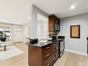 21305 48th Avenue W B110, Mountlake Terrace WA 98043