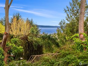 22214 98th Avenue W, Edmonds WA 98020