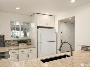 15600 116th Avenue NE O3, Bothell WA 98011