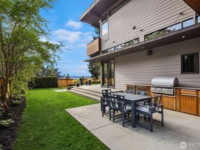 10314 SE 25th Street, Bellevue WA 98004