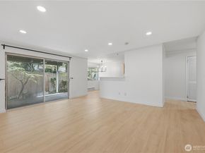 17203 NE 45th St 43, Redmond WA 98052