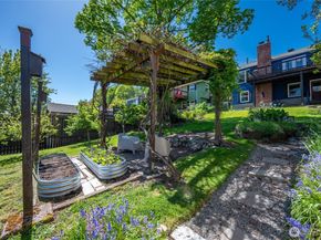 2822 23rd Avenue W, Seattle WA 98199