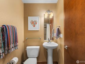 5937 California Avenue SW C, Seattle WA 98136