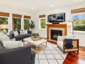816 100th Avenue SE, Bellevue WA 98004