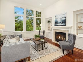 816 100th Avenue SE, Bellevue WA 98004