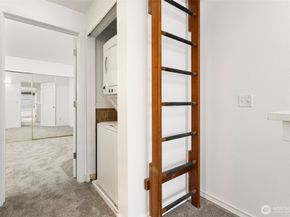 708 6th Avenue S E104, Kent WA 98032