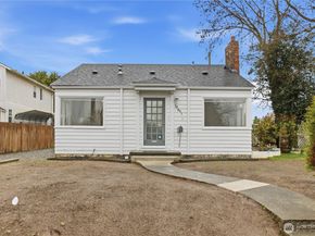 10041 15th Avenue SW, Seattle WA 98146