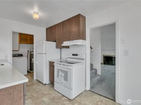 10041 15th Avenue SW, Seattle WA 98146