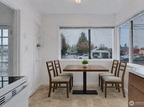 10041 15th Avenue SW, Seattle WA 98146
