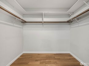7600 SE 29th St 311, Mercer Island WA 98040