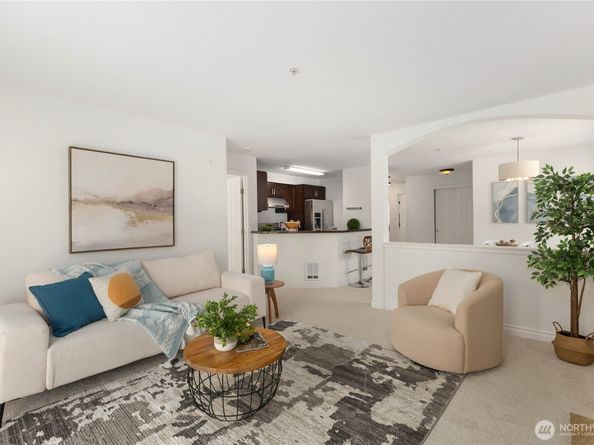 18501 SE NEWPORT Way H235, Issaquah WA 98027
