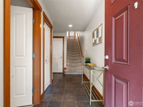 13718 N Midvale Avenue C, Seattle WA 98133