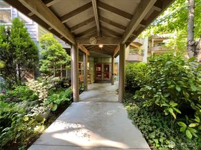 1684 152nd Avenue NE W306, Bellevue WA 98007