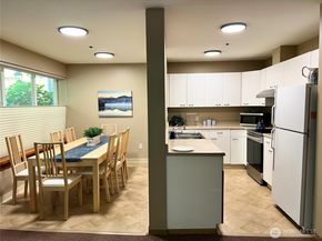 1684 152nd Avenue NE W306, Bellevue WA 98007