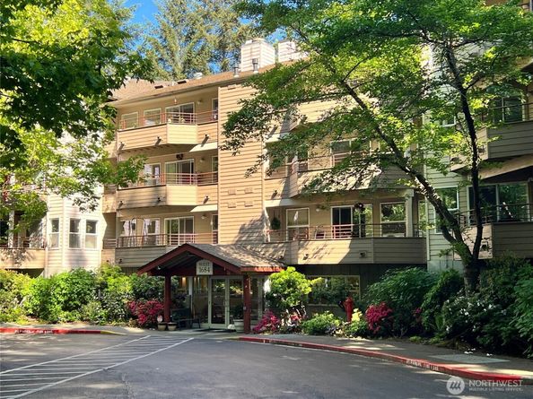 1684 152nd Avenue NE W306, Bellevue WA 98007