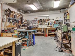 1684 152nd Avenue NE W306, Bellevue WA 98007