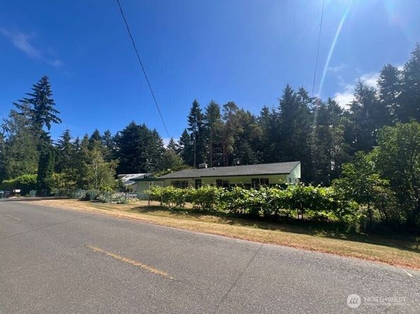 4430 Pine Avenue NE, Bremerton WA 98310
